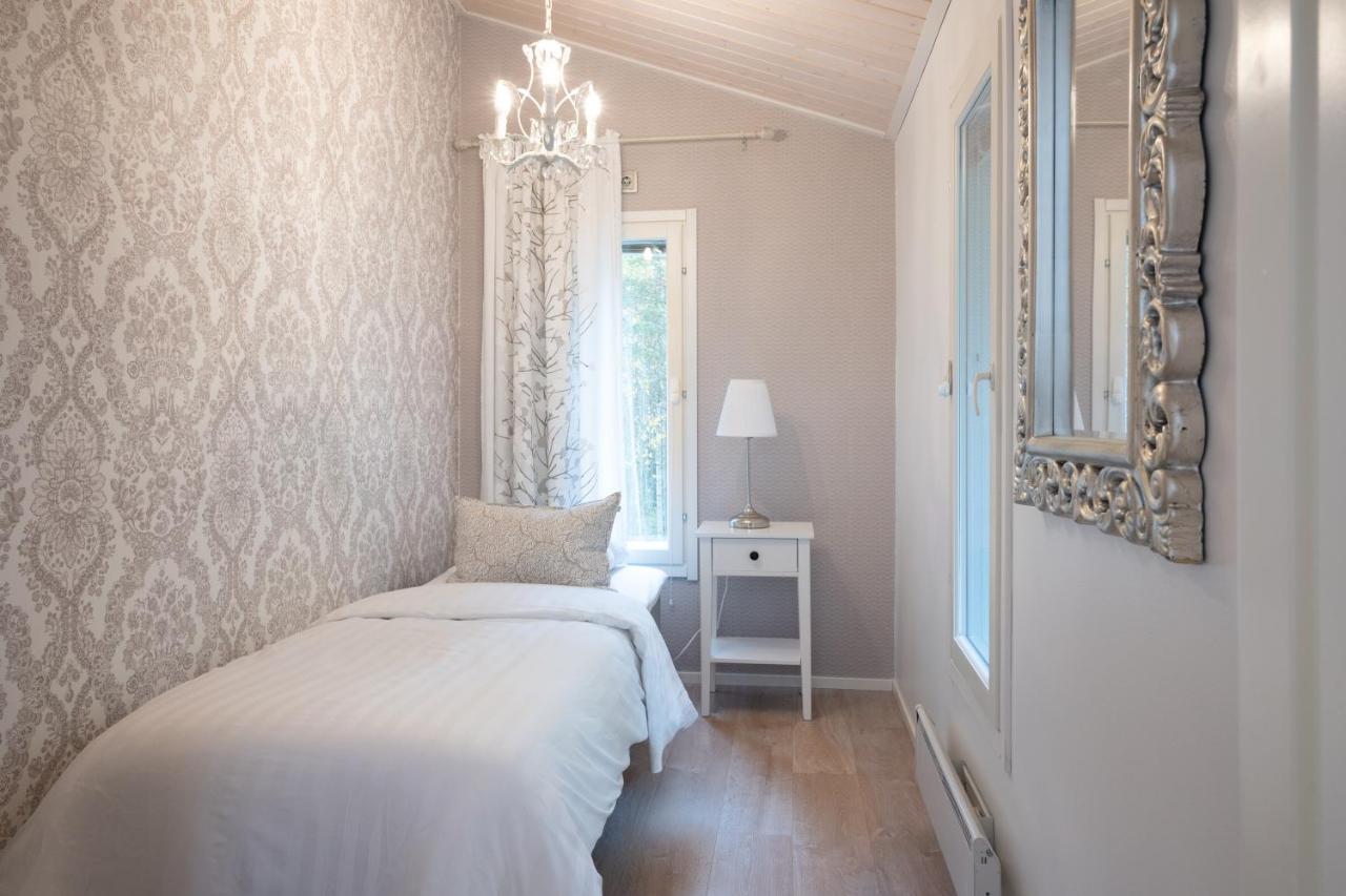 Luxurious Villa Kinos With Jacuzzi 로바니에미 외부 사진