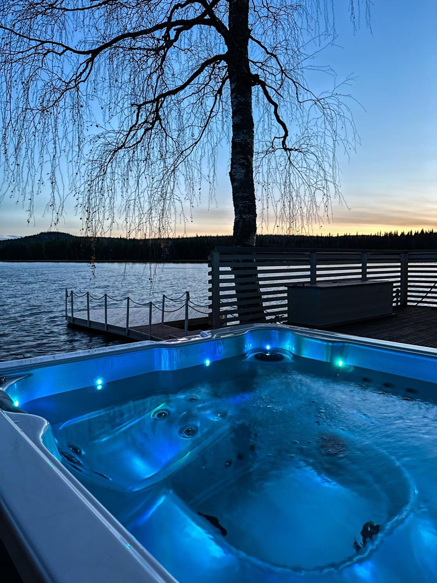 Luxurious Villa Kinos With Jacuzzi 로바니에미 외부 사진